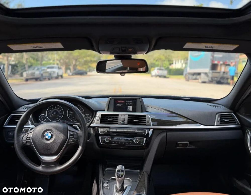 BMW Seria 3 330i Edition Luxury Line Purity - 11