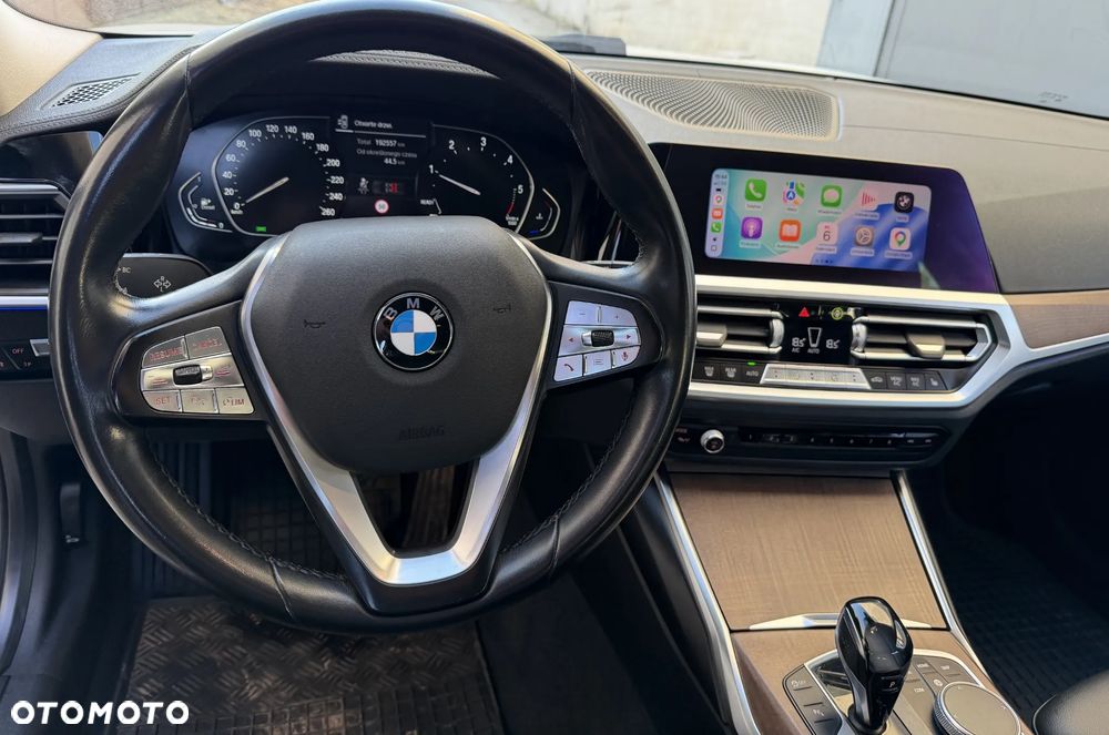 BMW Seria 3 318d Edition Luxury Line Purity - 11