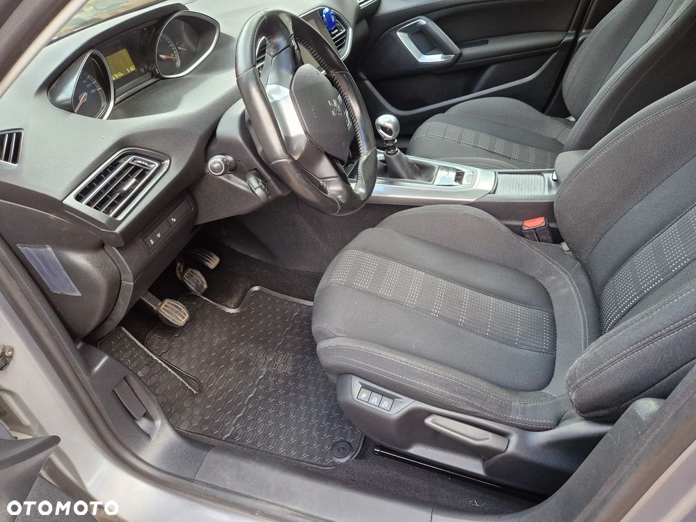 Peugeot 308 SW BlueHDi 150 Stop & Start GT-Line Edition - 26