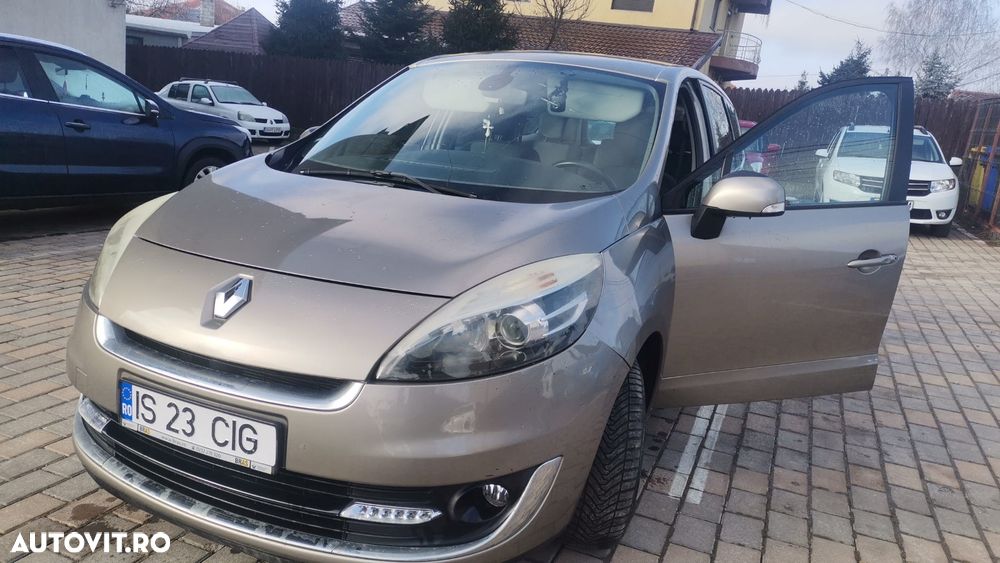 Renault Grand Scenic Energy dCi 110 Start & Stop Dynamique - 11