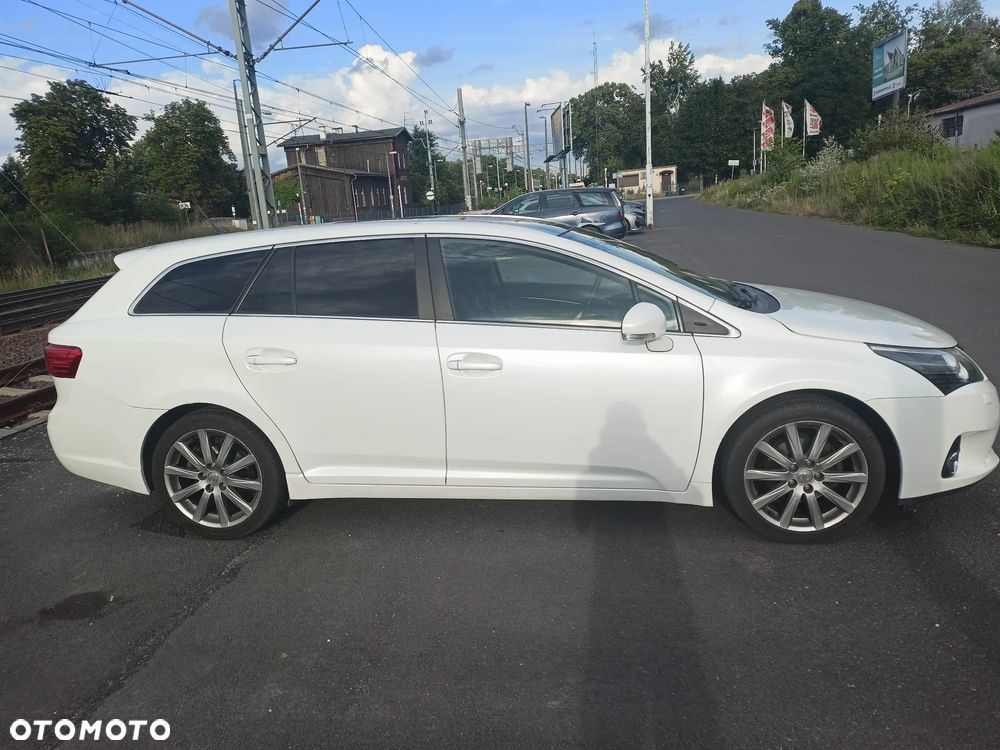 Toyota Avensis 2.0 Business Edition - 7