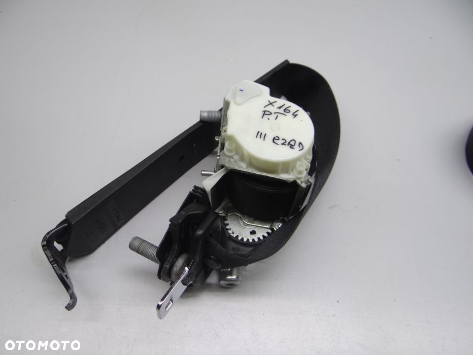 Mercedes GL X164 W164 Pas bezpieczeństwa prawy tył III rząd 1648600685