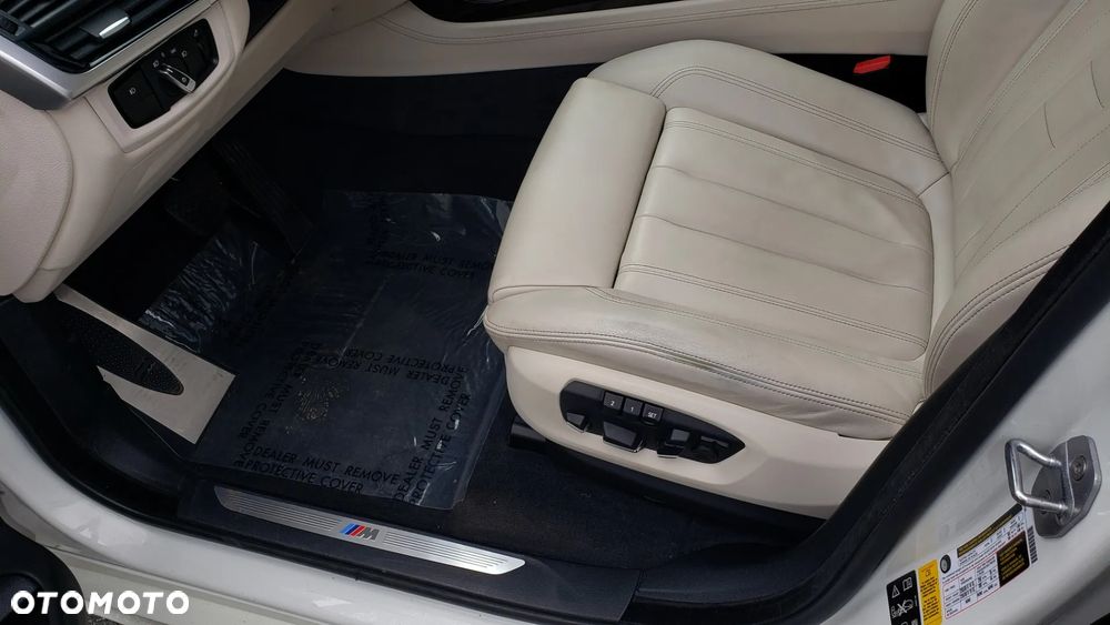 BMW X5 xDrive35i - 19