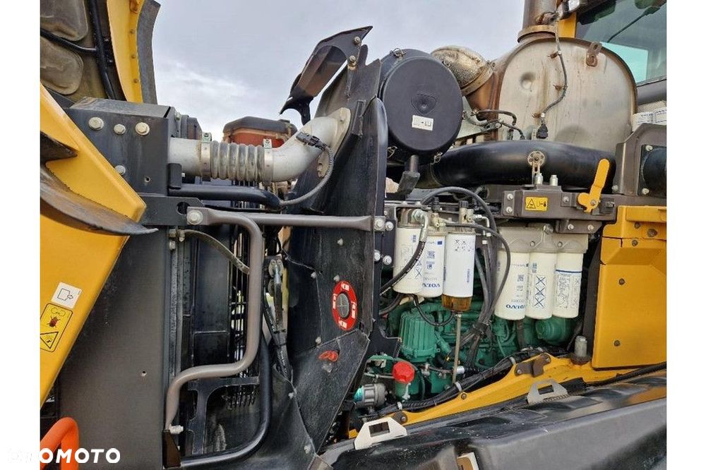 Volvo L 180 H - 12