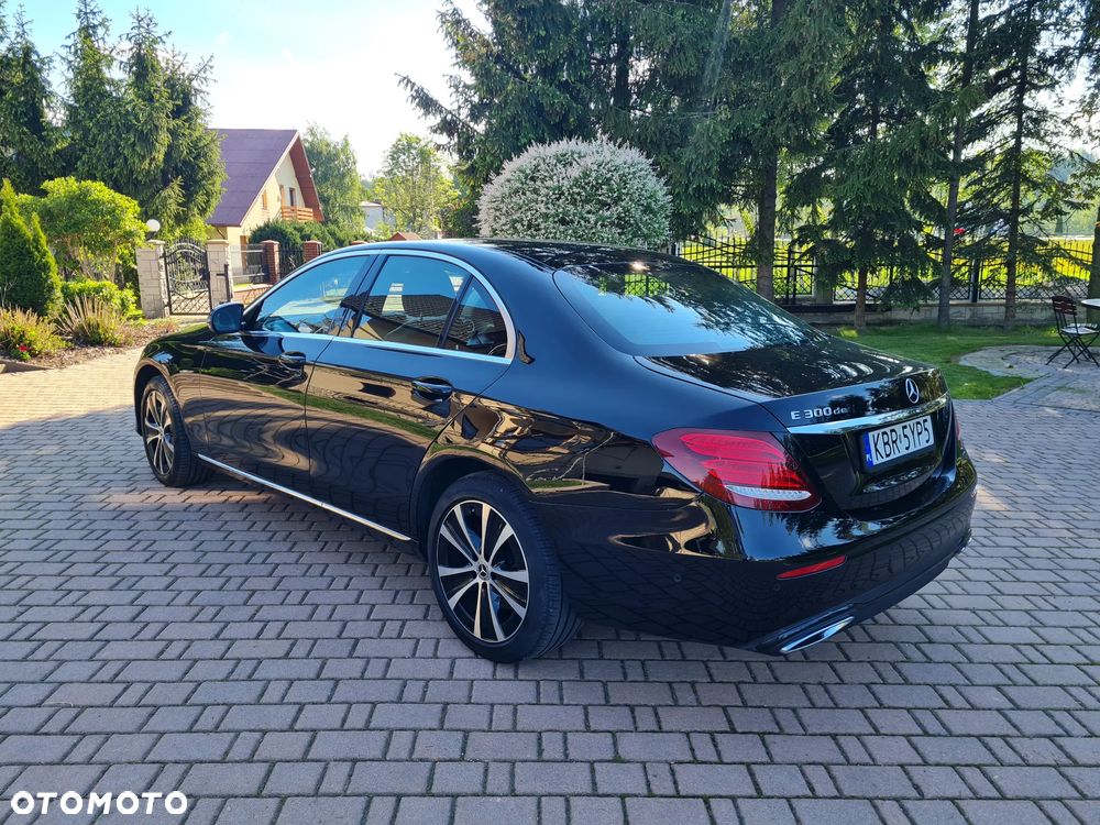 Mercedes-Benz Klasa E 300 de 9G-TRONIC - 4
