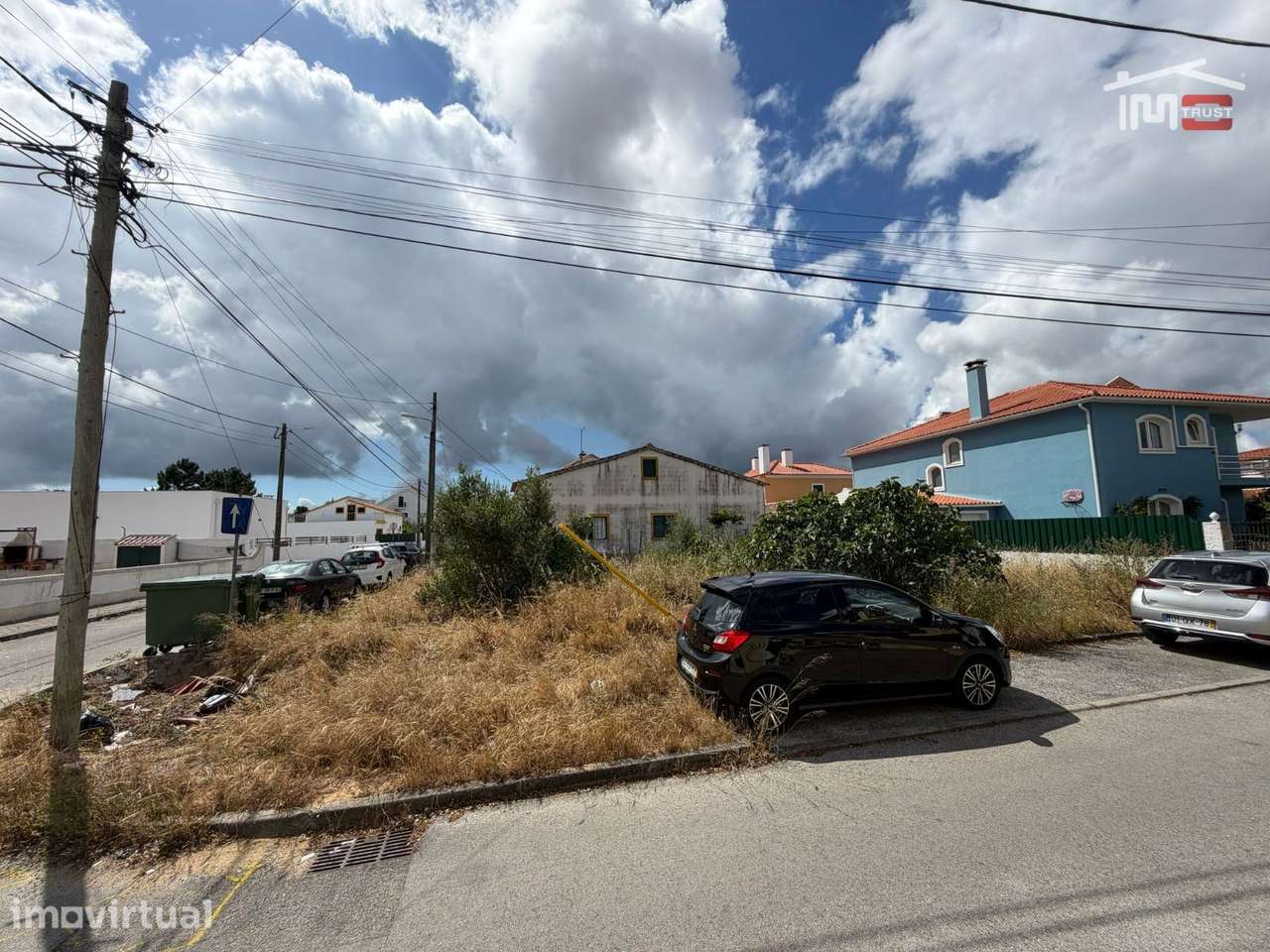 Terreno Urbano de Gaveto 300m2 para construção de Moradia em Azeitão - Grande imagem: 5/29