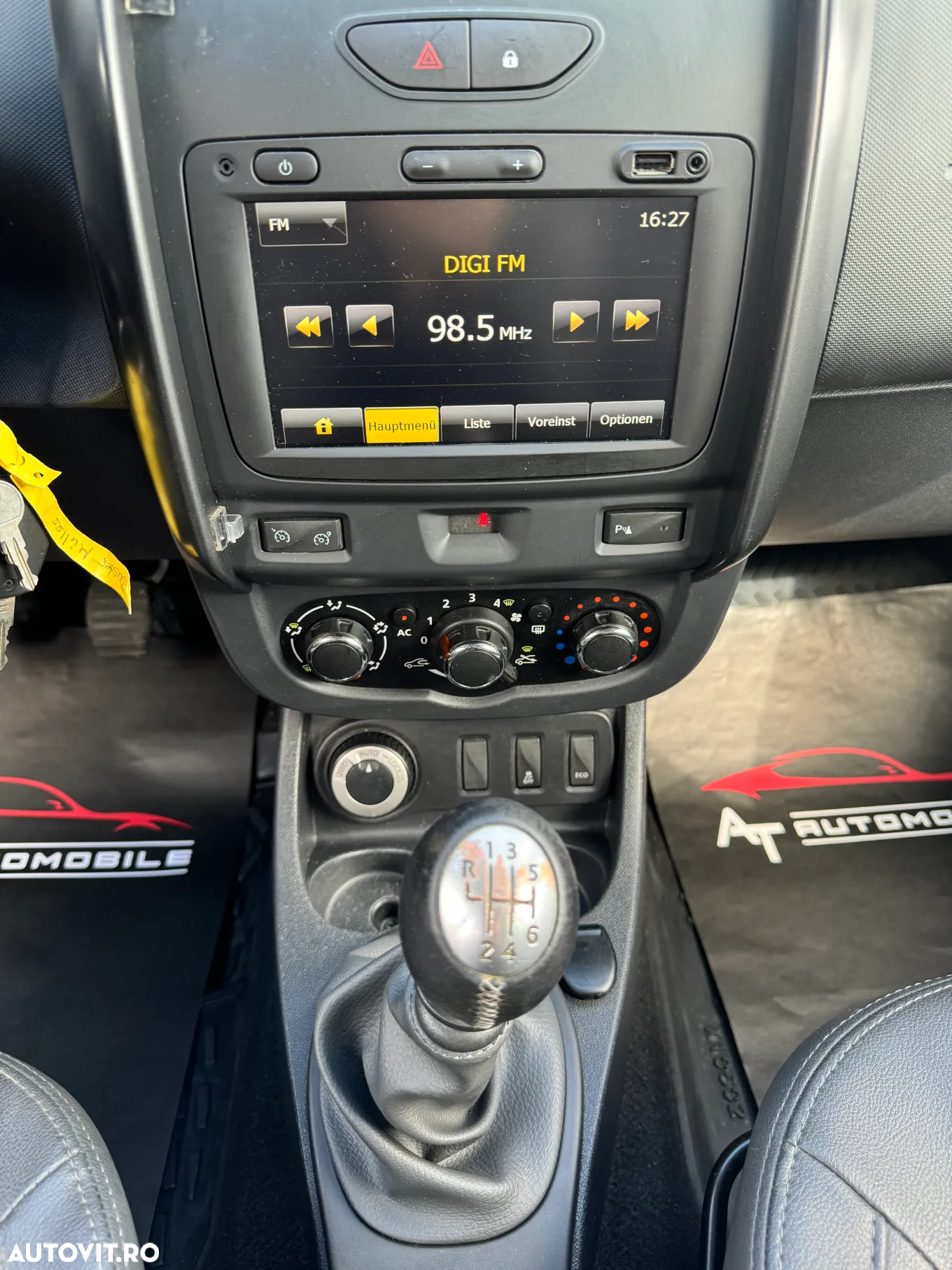 Dacia Duster 1.5 dCi 4x4 Prestige - 11