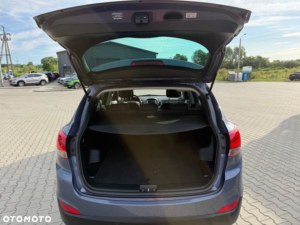 Hyundai ix35 blue 1.6 2WD Finale Gold - 9