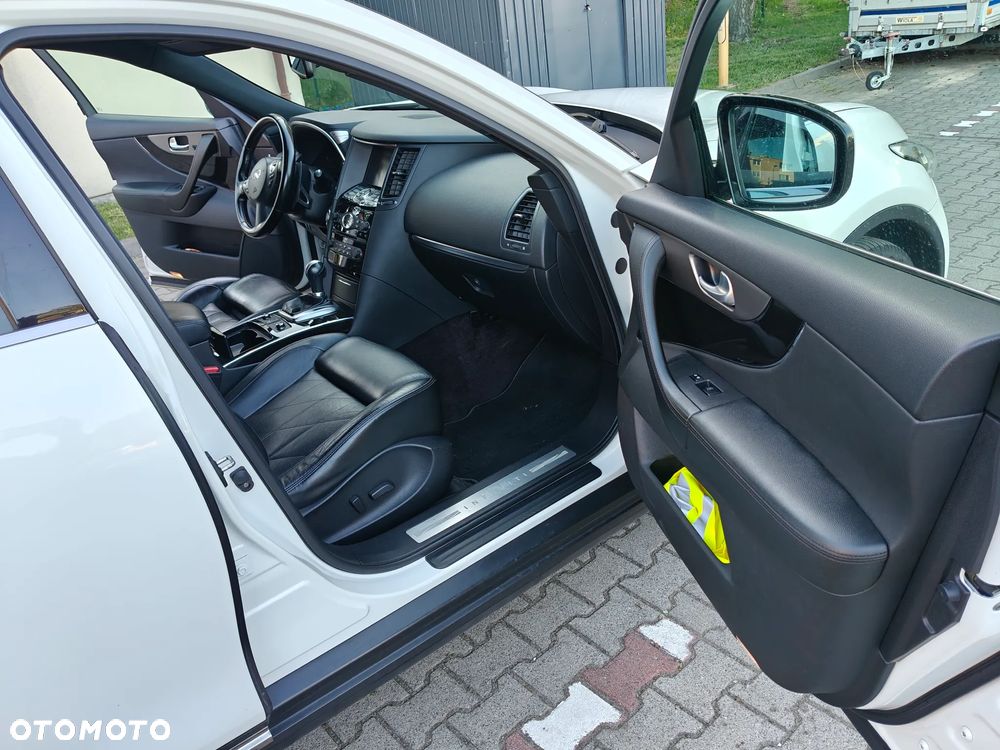 Infiniti QX70 3.0d S Premium - 11