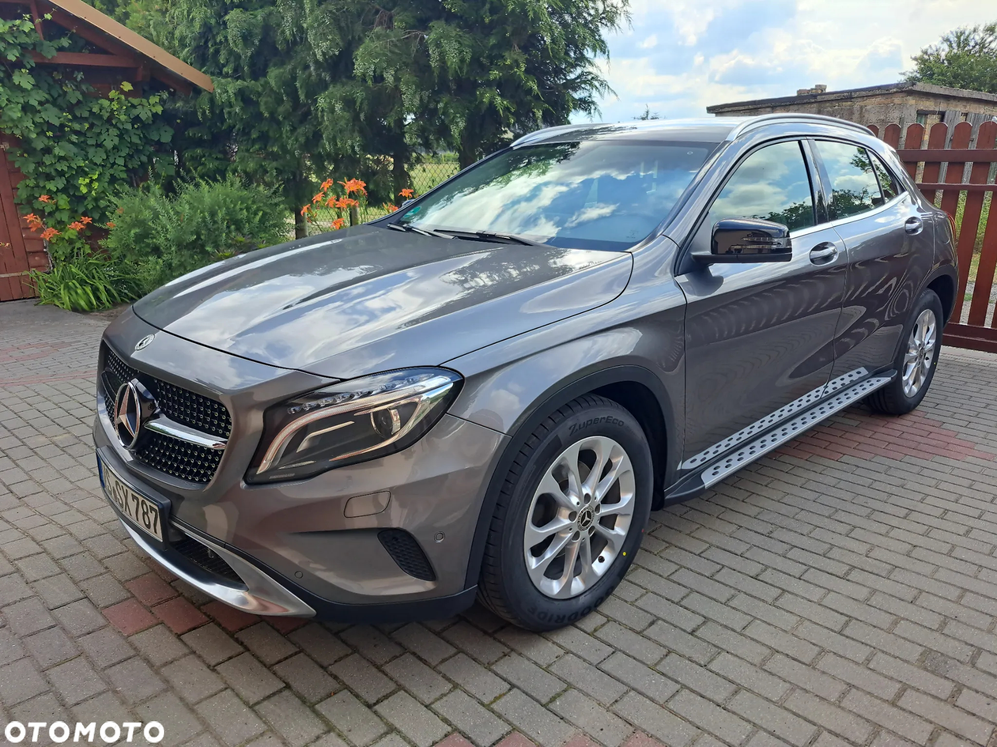 Mercedes-Benz GLA 180 UrbanStyle Edition - 7