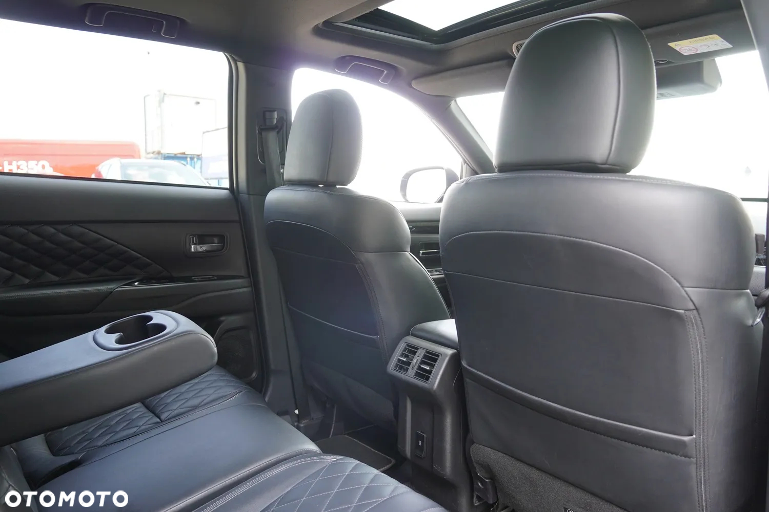 Mitsubishi Outlander ver-phev-instyle-plus - 27