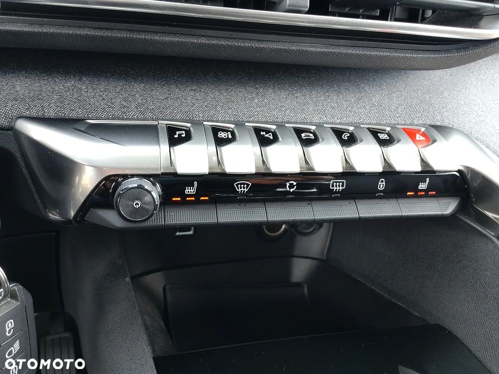 Peugeot 3008 1.6 BlueHDi Crossway S&S - 23