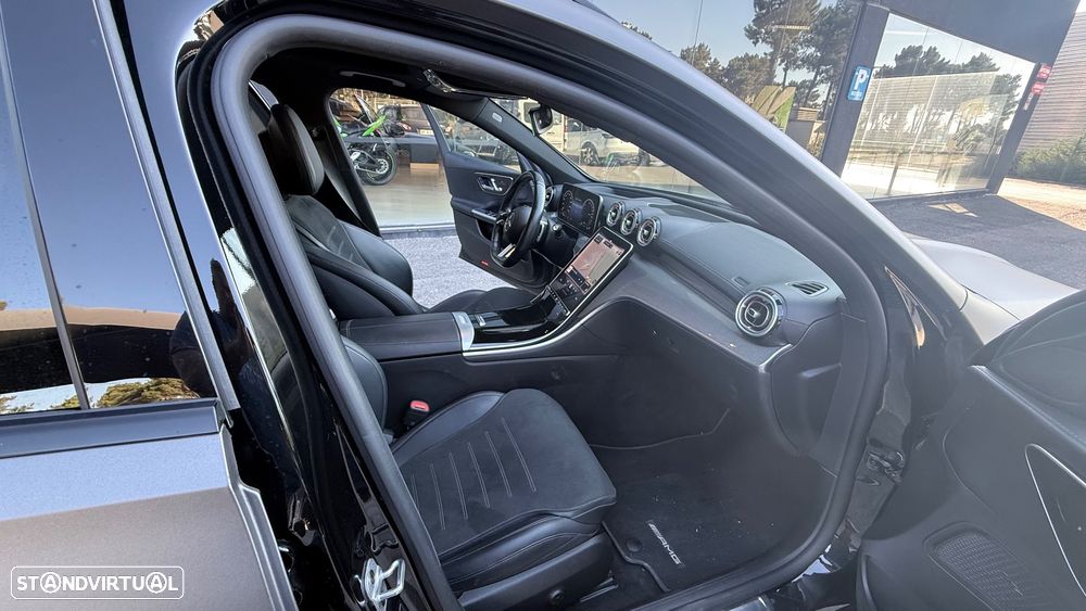 Mercedes-Benz C 300 e AMG Line - 26