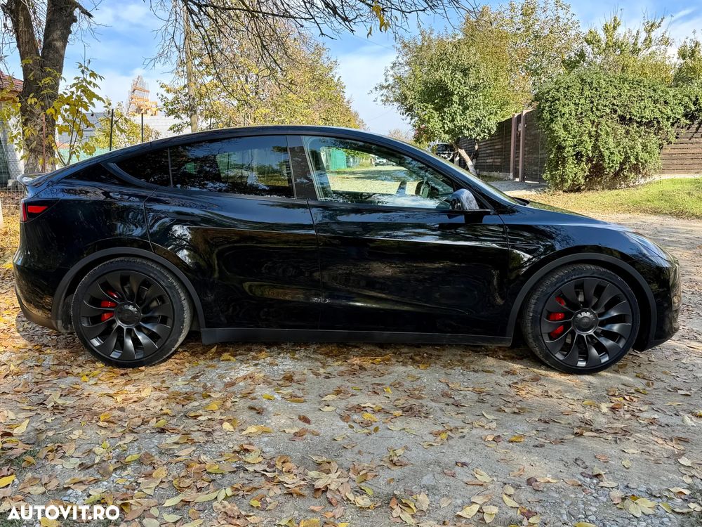 Tesla Model Y Performance - 5