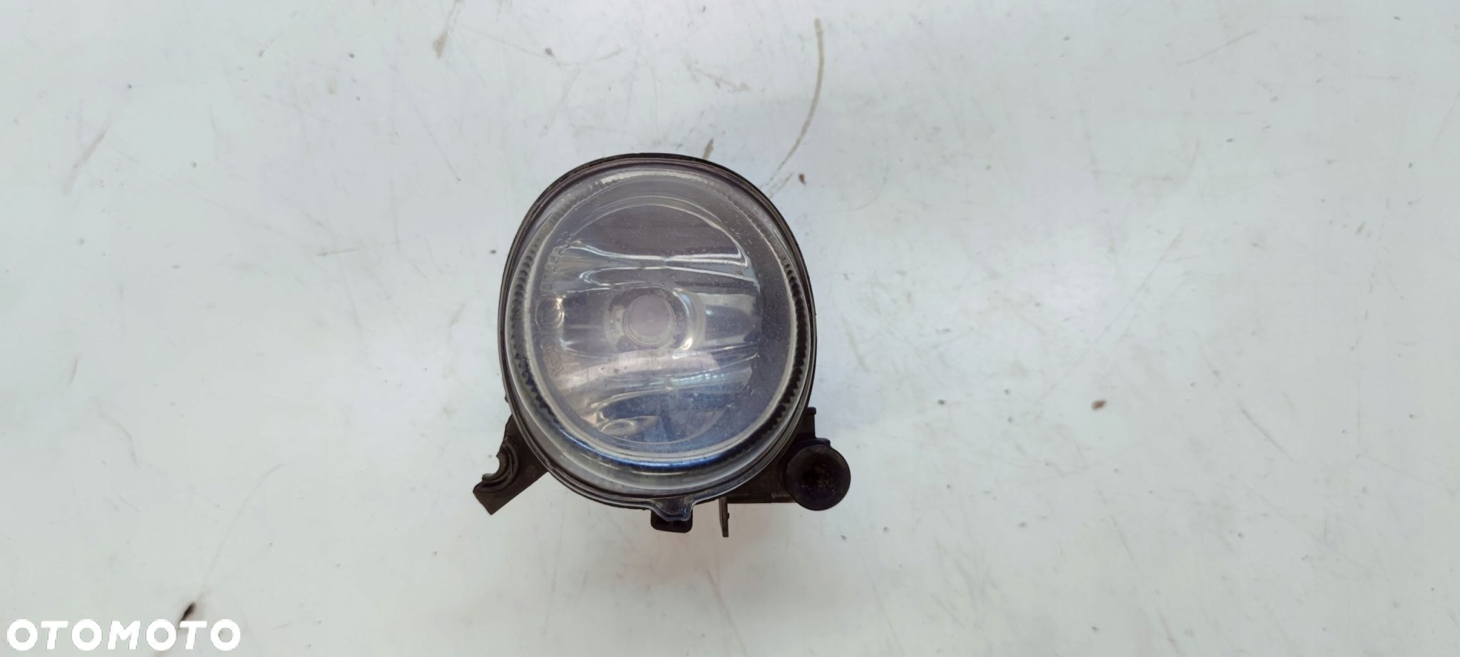 HALOGEN LEWY PRZÓD AUDI A3 8P A4 B7 8E0941699C USZKODZONY - 1