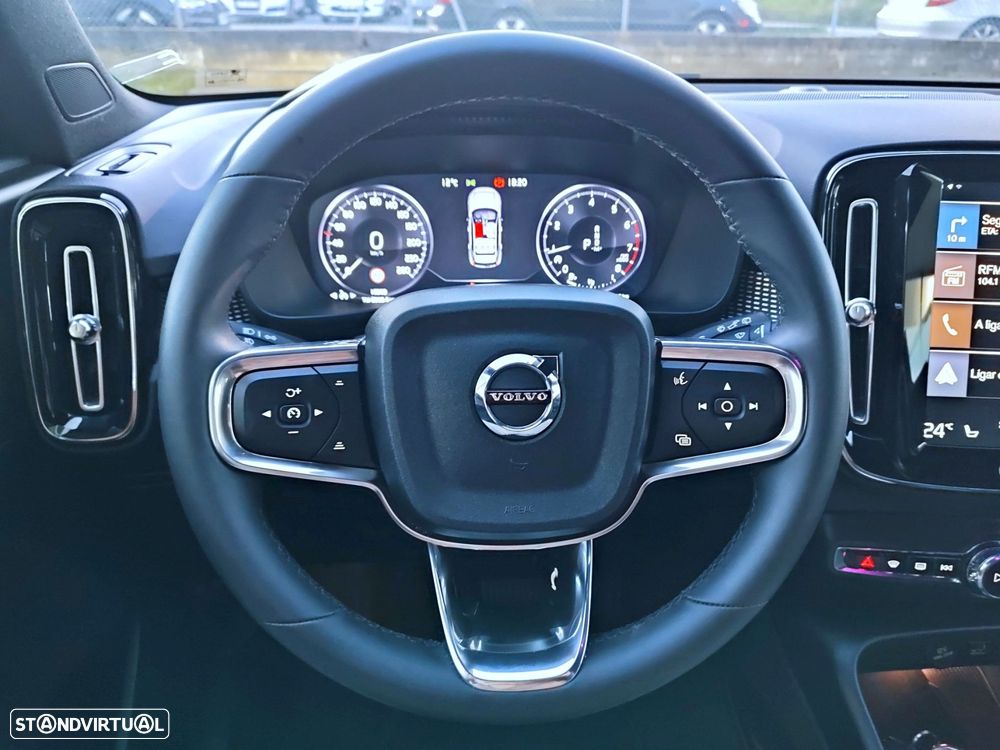 Volvo XC 40 1.5 T2 Plus Dark Auto - 17
