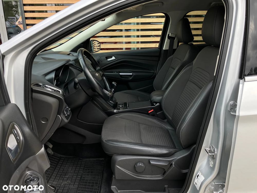 Ford Kuga 1.5 EcoBoost FWD Titanium ASS GPF - 36