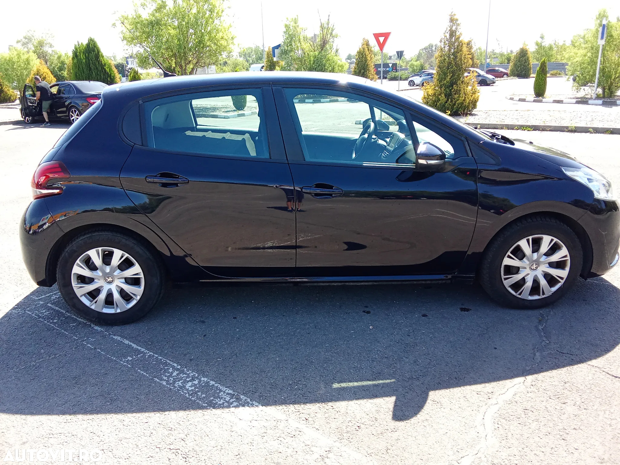 Peugeot 208 1.5 BlueHDi STT Active - 5