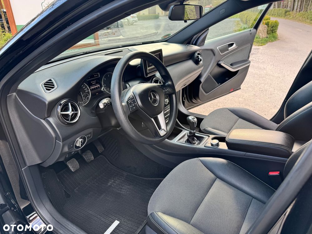 Mercedes-Benz Klasa A 180 CDI (BlueEFFICIENCY) - 18