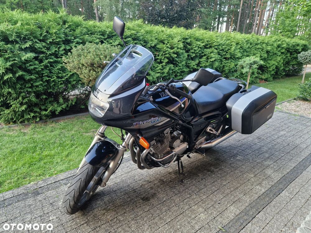 Yamaha XJ - 6