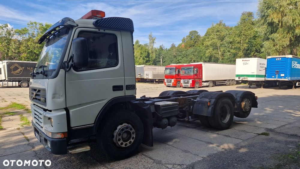 Volvo FM7 6X2 MANUAL 265.000KM - 19