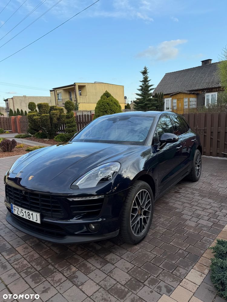 Porsche Macan - 1