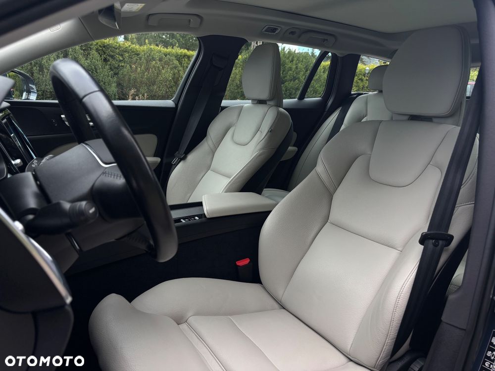 Volvo V60 D3 Geartronic Momentum Pro - 18