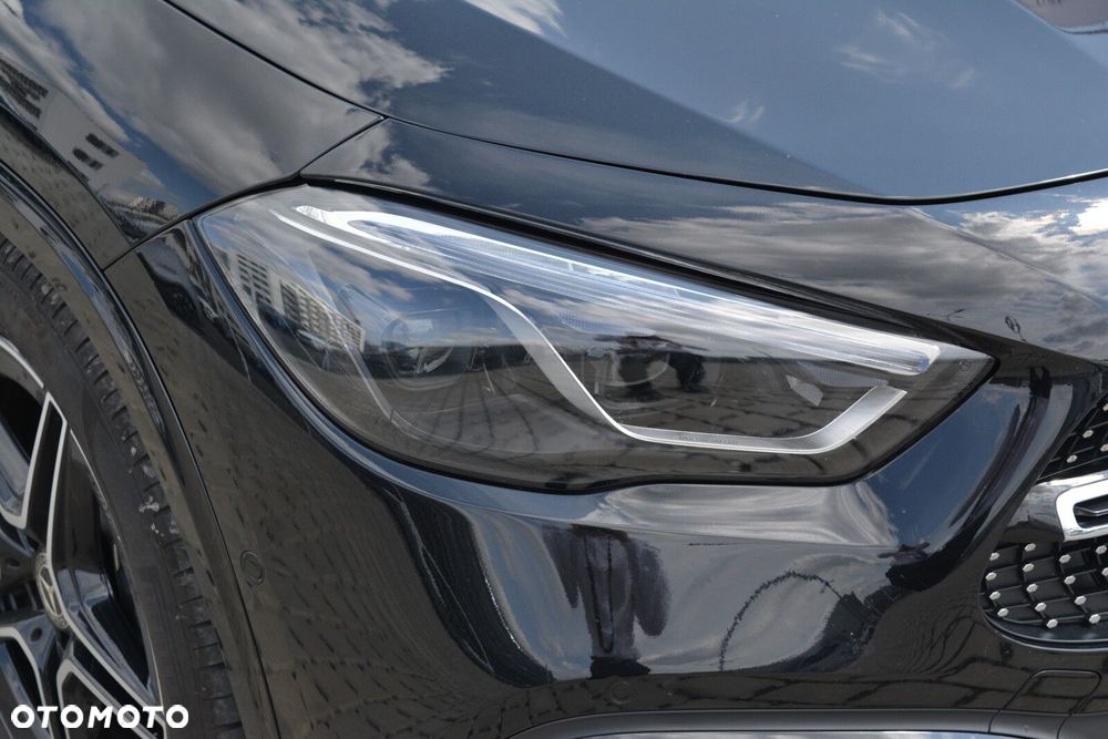 Mercedes-Benz GLA 200 d AMG Line 8G-DCT - 11