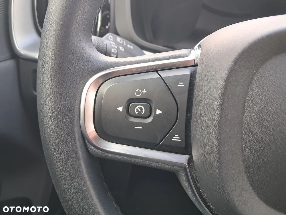 Volvo XC 60 B4 B Core - 15