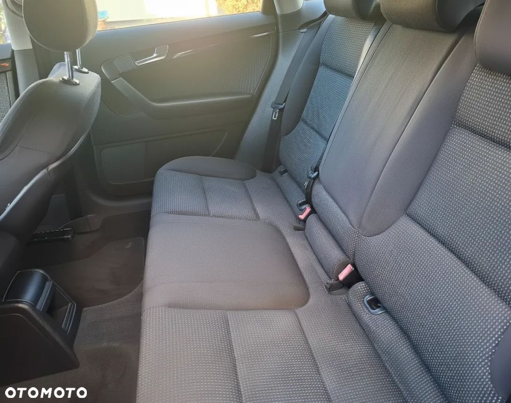 Audi A3 Sportback 2.0 TDI Ambiente - 16