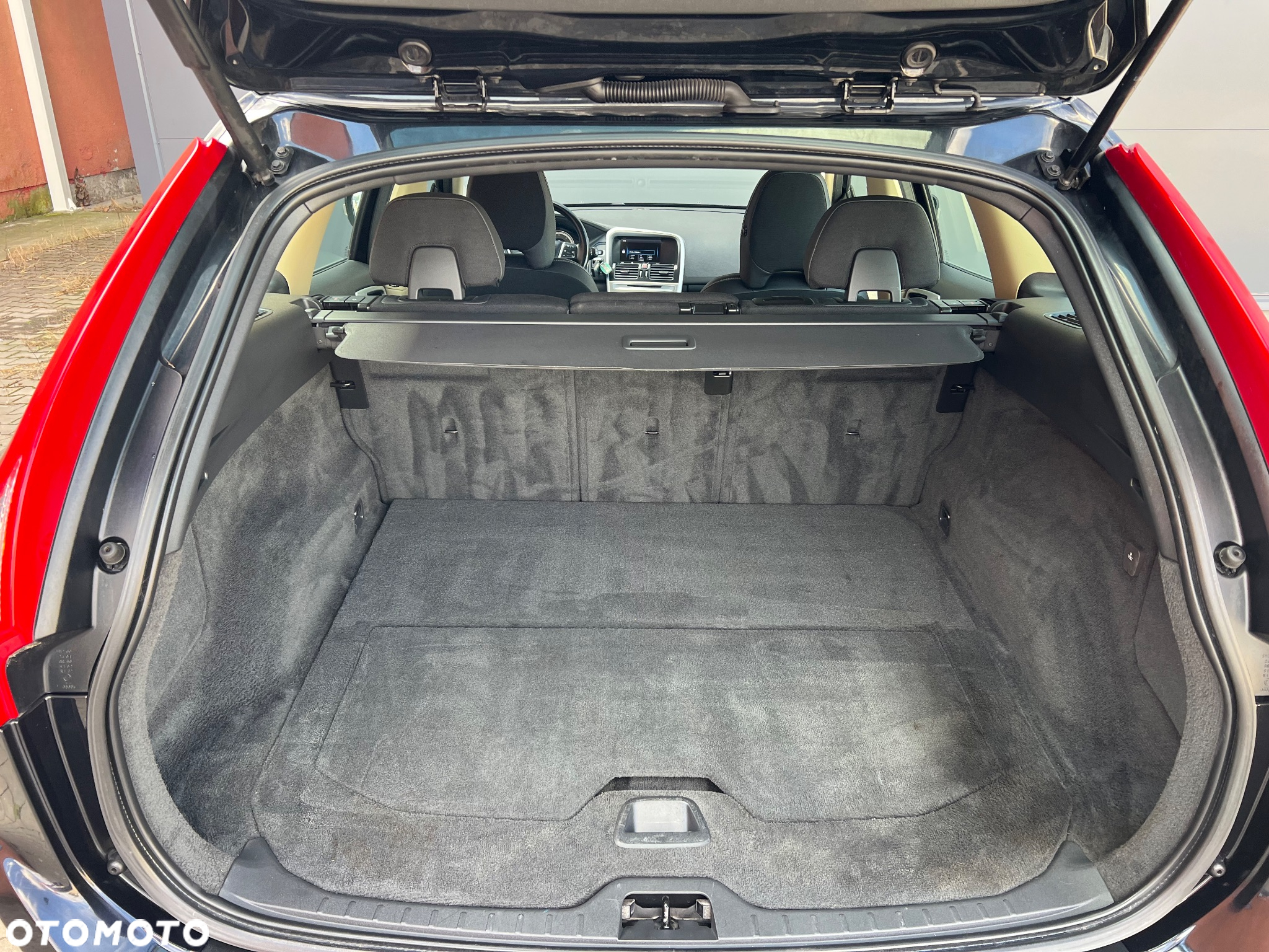Volvo XC 60 2.4D AWD Momentum - 12