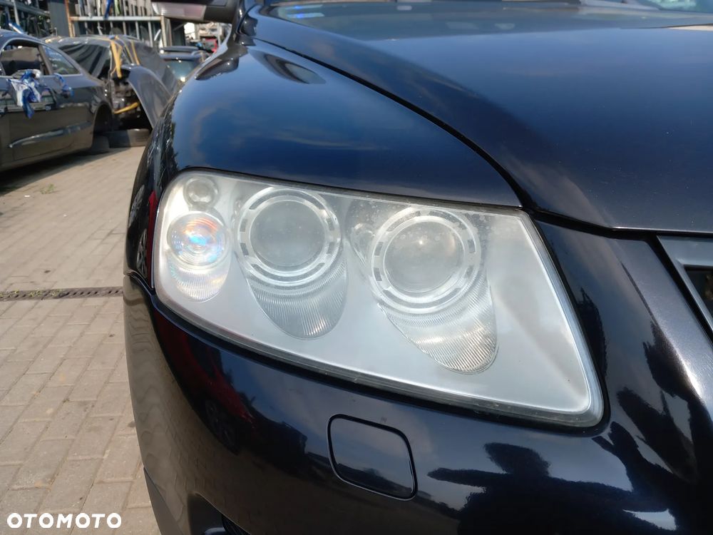 VW TOUAREG LAMPA REFLEKTOR PRAWA PRZEDNIA PRAWY PRZÓD XENON - 1