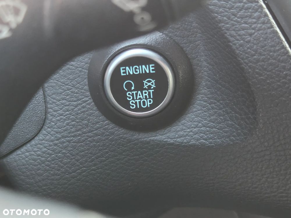 Ford Focus 1.0 EcoBoost Start-Stopp-System ST-LINE DESIGN - 32