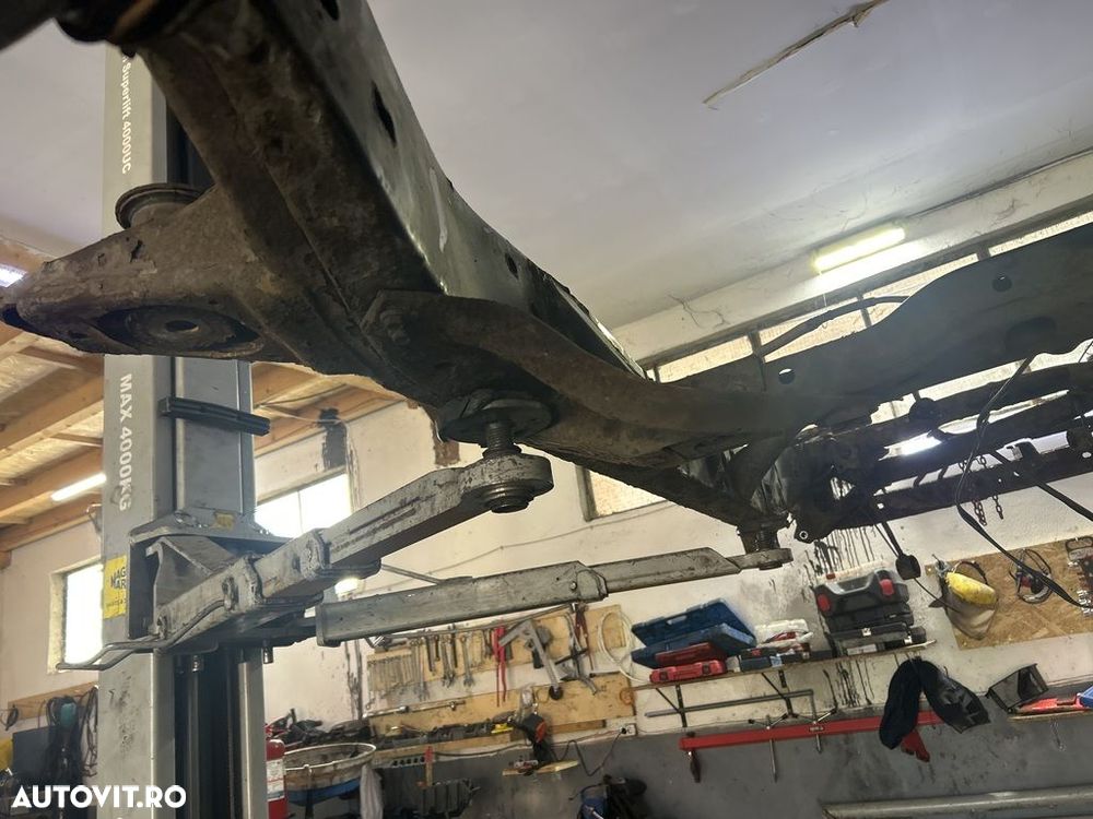 Sasiu Toyota Land Cruiser J12 3.0 D - 4D 2003 2002 - 2010 SUV (1305) - 5