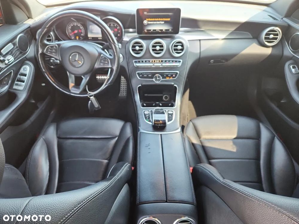 Mercedes-Benz Klasa C 300 9G-TRONIC - 7