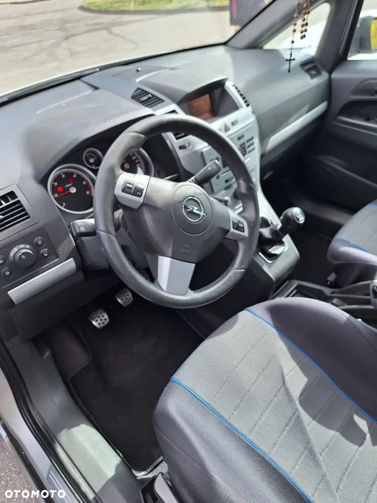 Opel Zafira 1.9 CDTI Cosmo - 6