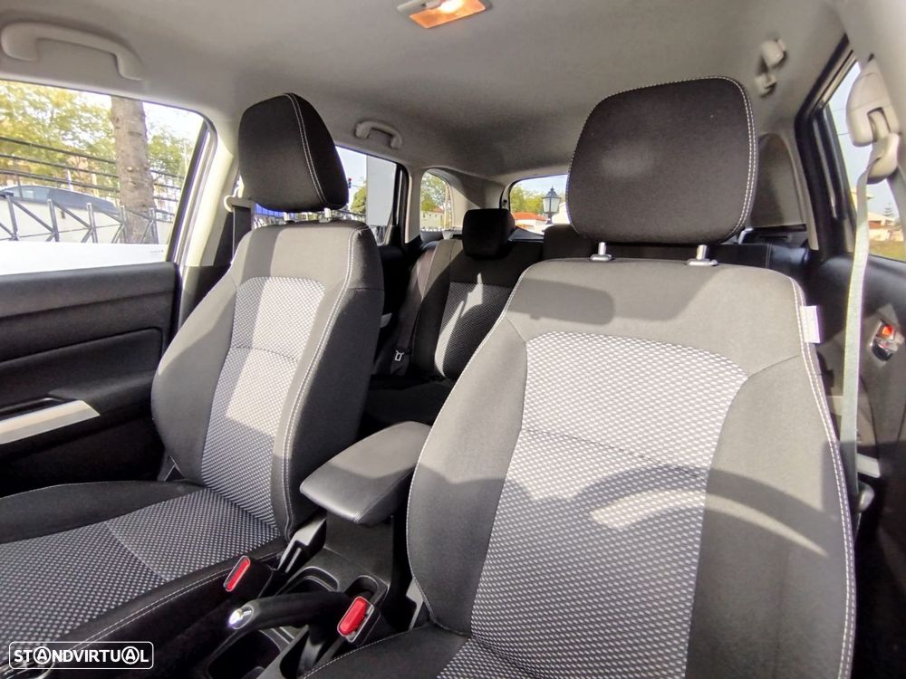 Suzuki Vitara 1.6 DDiS Special Edition 4WD - 27