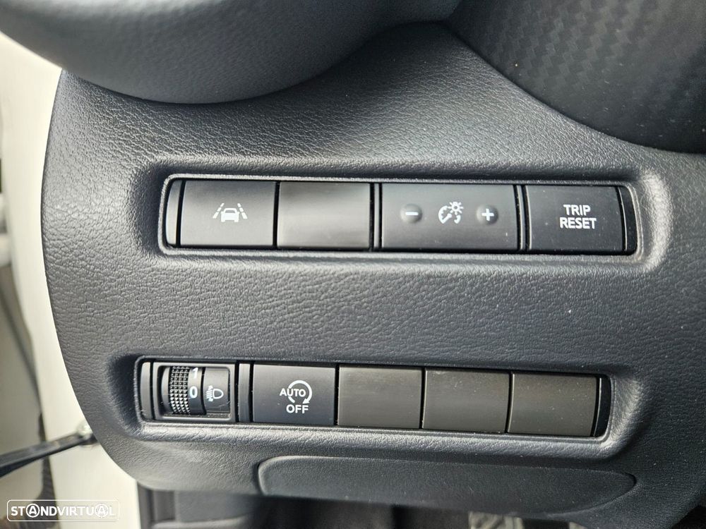 Nissan Juke 1.0 DIG-T N-Connecta - 38