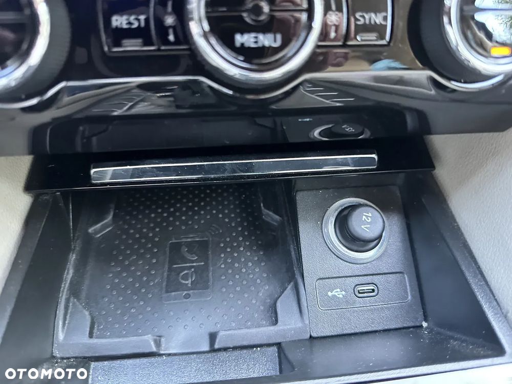 Skoda Superb 2.0 TSI 4x4 L&K DSG - 15