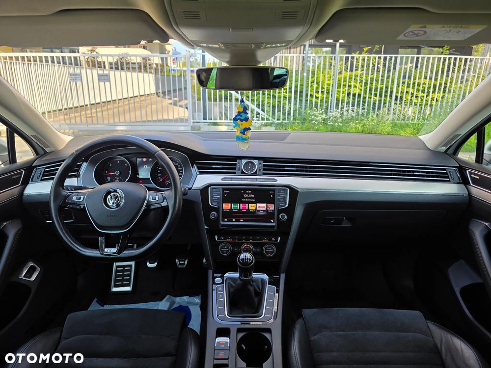 Volkswagen Passat 2.0 TDI BMT Highline - 10