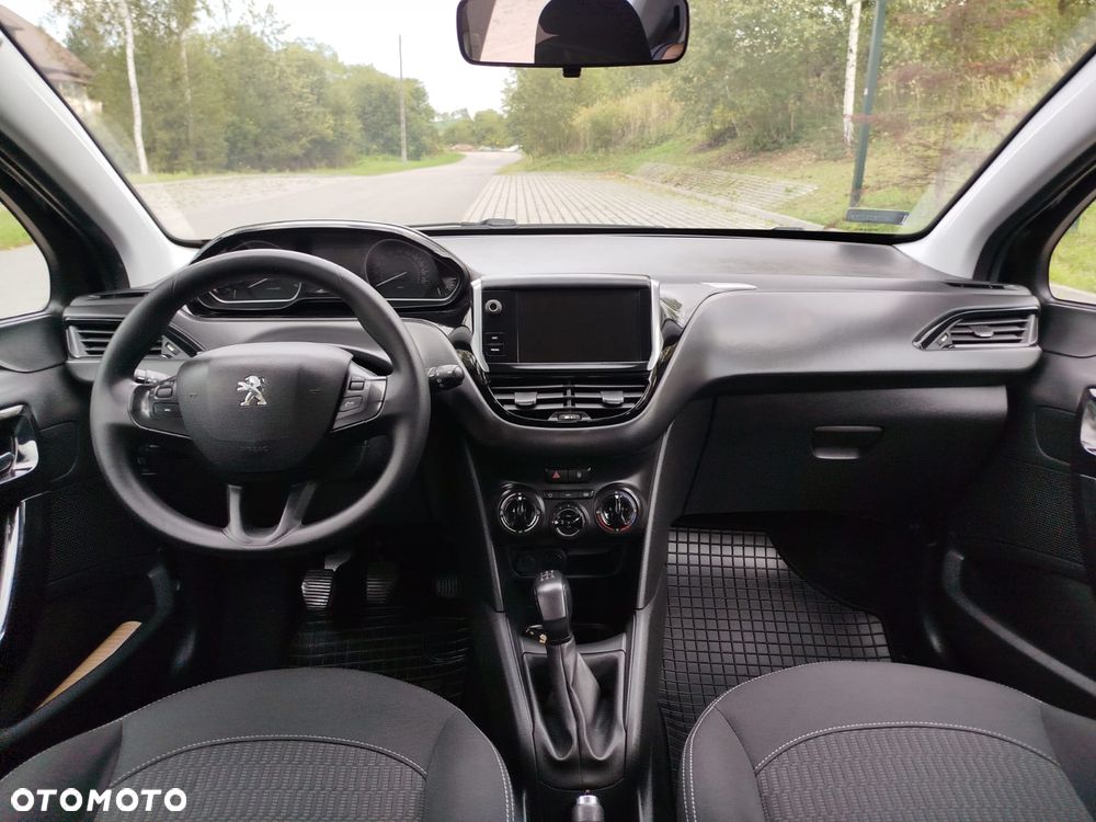 Peugeot 208 - 20