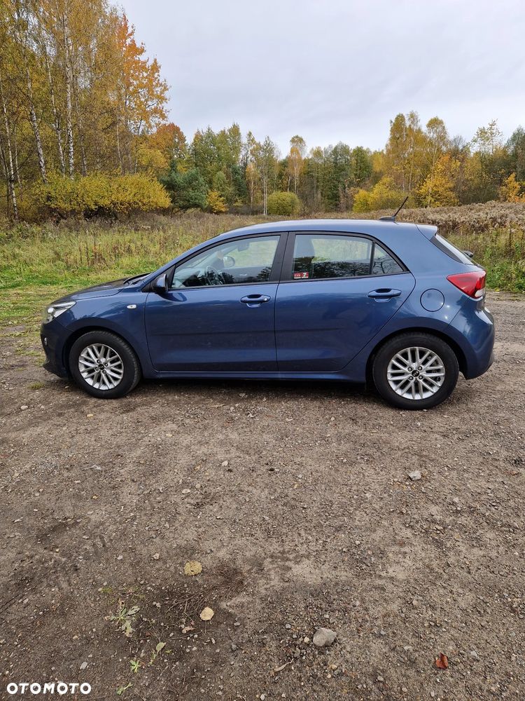Kia Rio - 5
