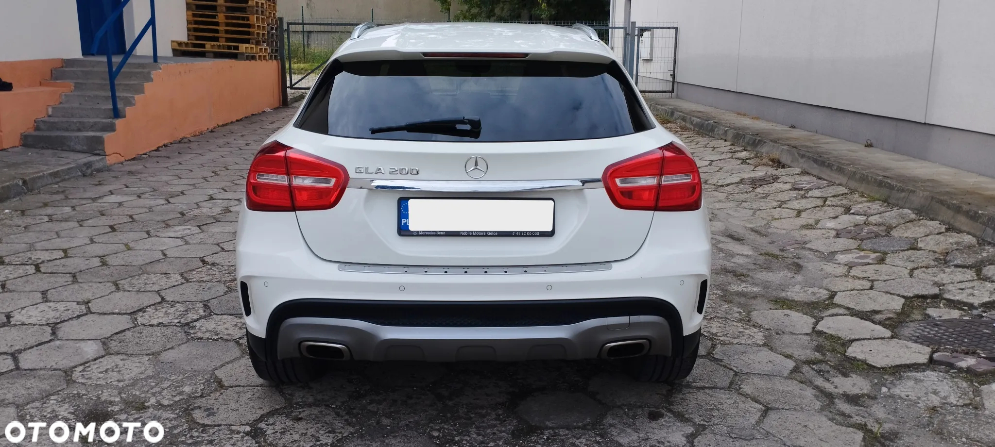 Mercedes-Benz GLA - 6