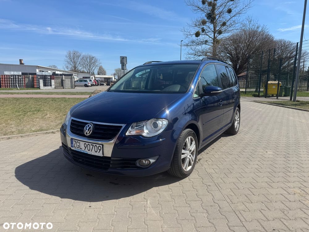Volkswagen Touran 2.0 TDI DPF Highline DSG - 1