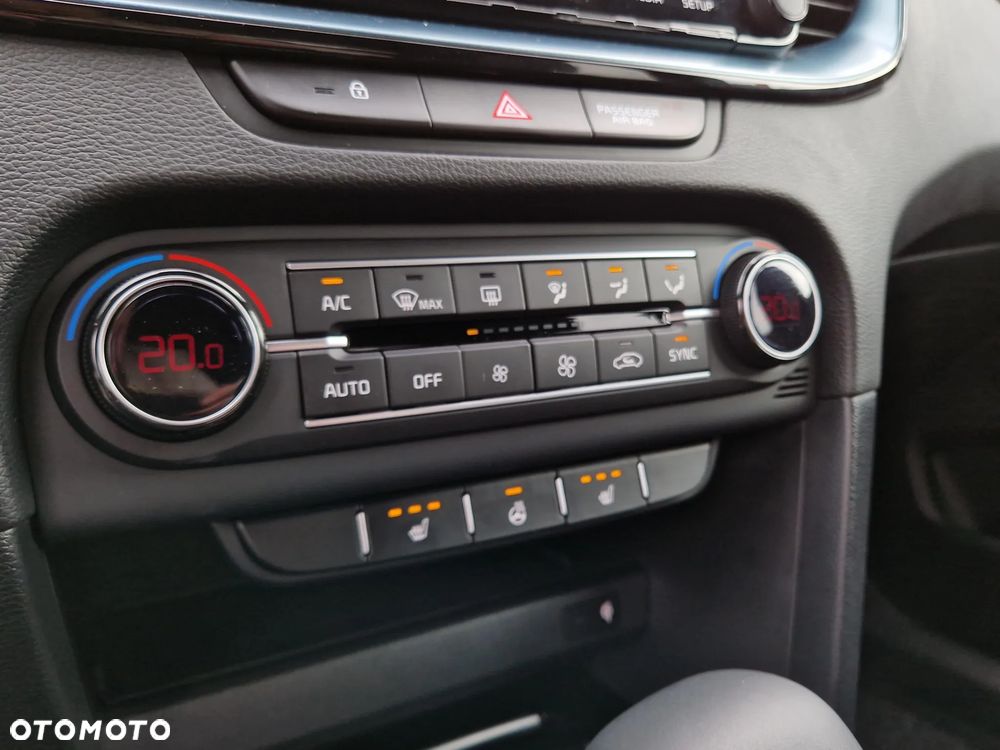 Kia XCeed 1.6 T-GDI Tribute DCT - 17