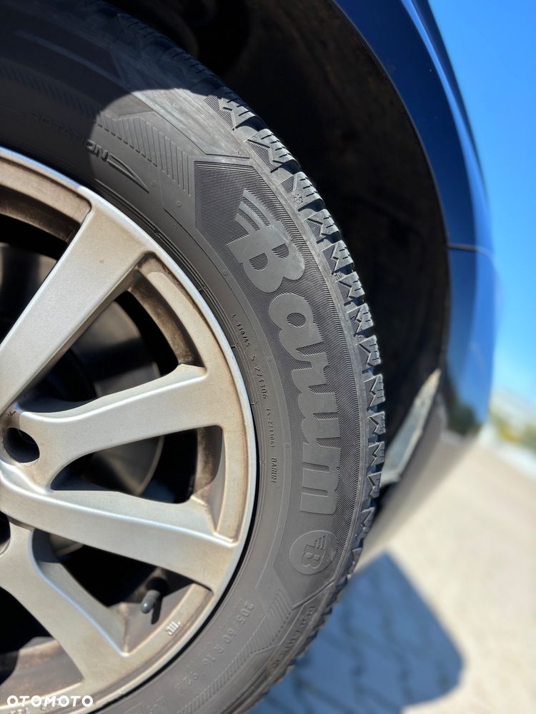 BMW Seria 3 318d Luxury Line - 14