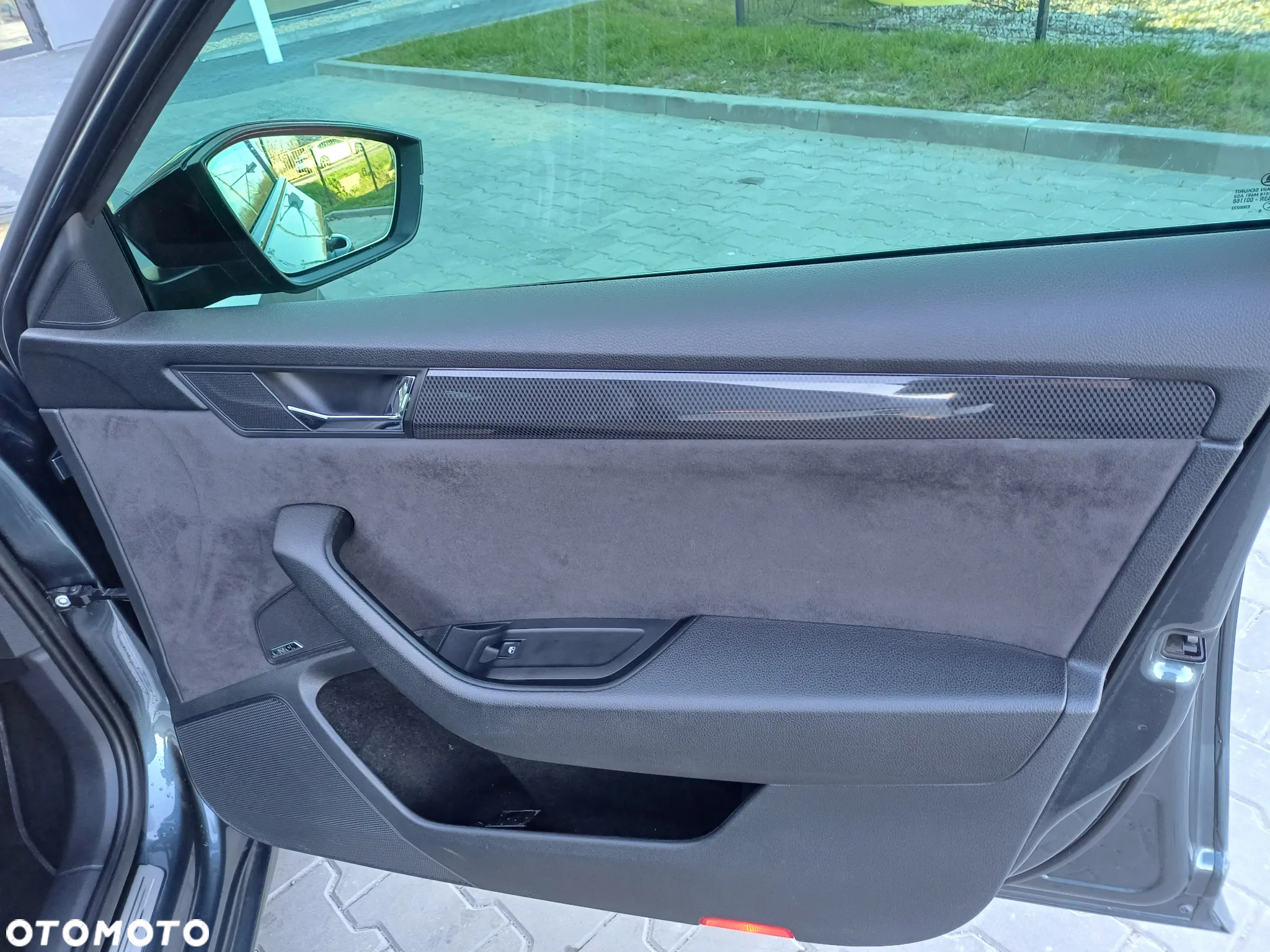 Skoda Superb 2.0 TSI Sportline DSG - 26