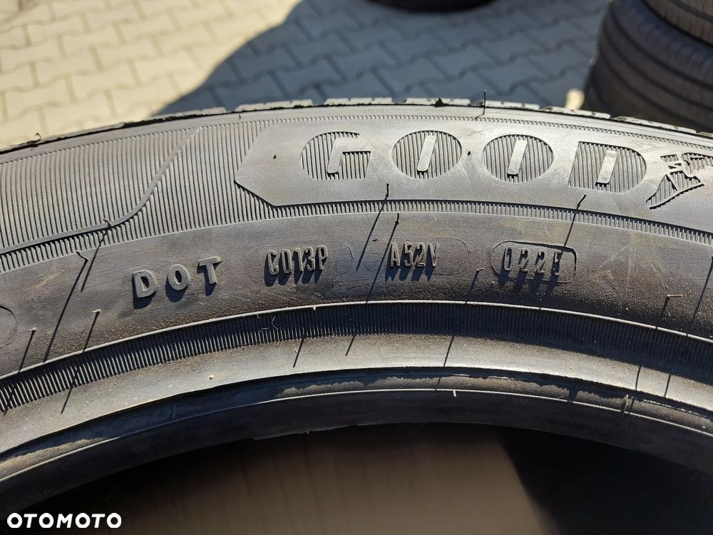 Opony letnie GOODYEAR EfficientGrip Cargo 109/107H 215/60 R17C - 5