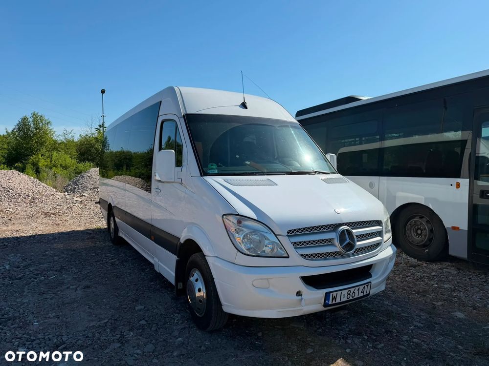 Mercedes-Benz Sprinter 516 - 12
