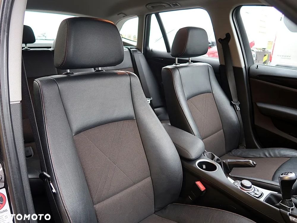 BMW X1 sDrive18d xLine - 9